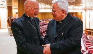 Cardinali-Angelo-Bagnasco-e-Gualtiero-Bassetti