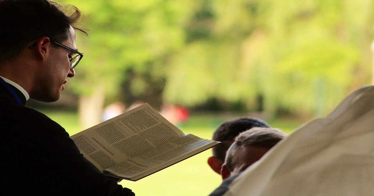 Benedizione delle adozioni. È riconosciuta dalla Chiesa? - La Pietra